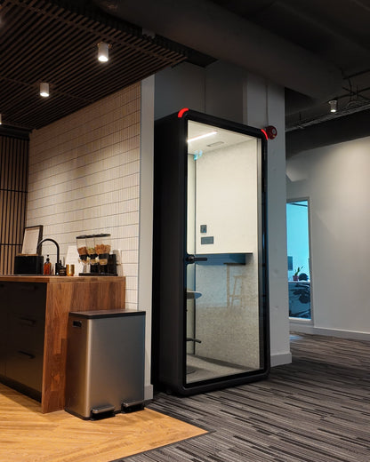 Single Work Booth