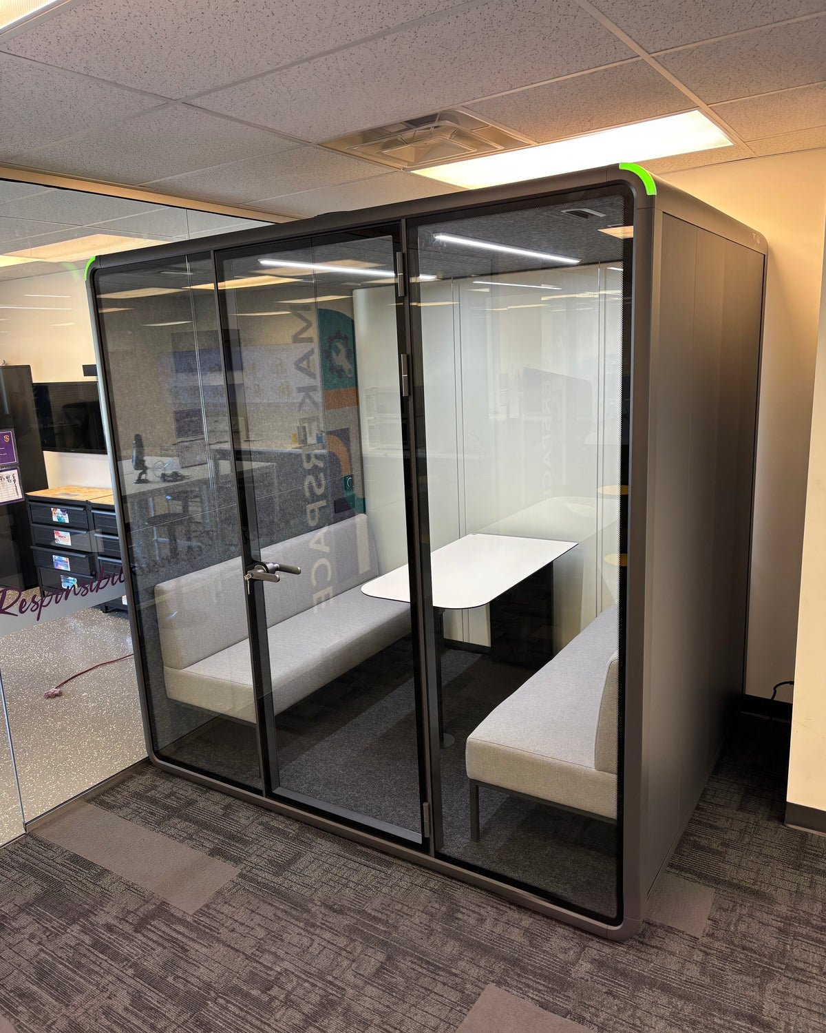 Collaborative Work Booth