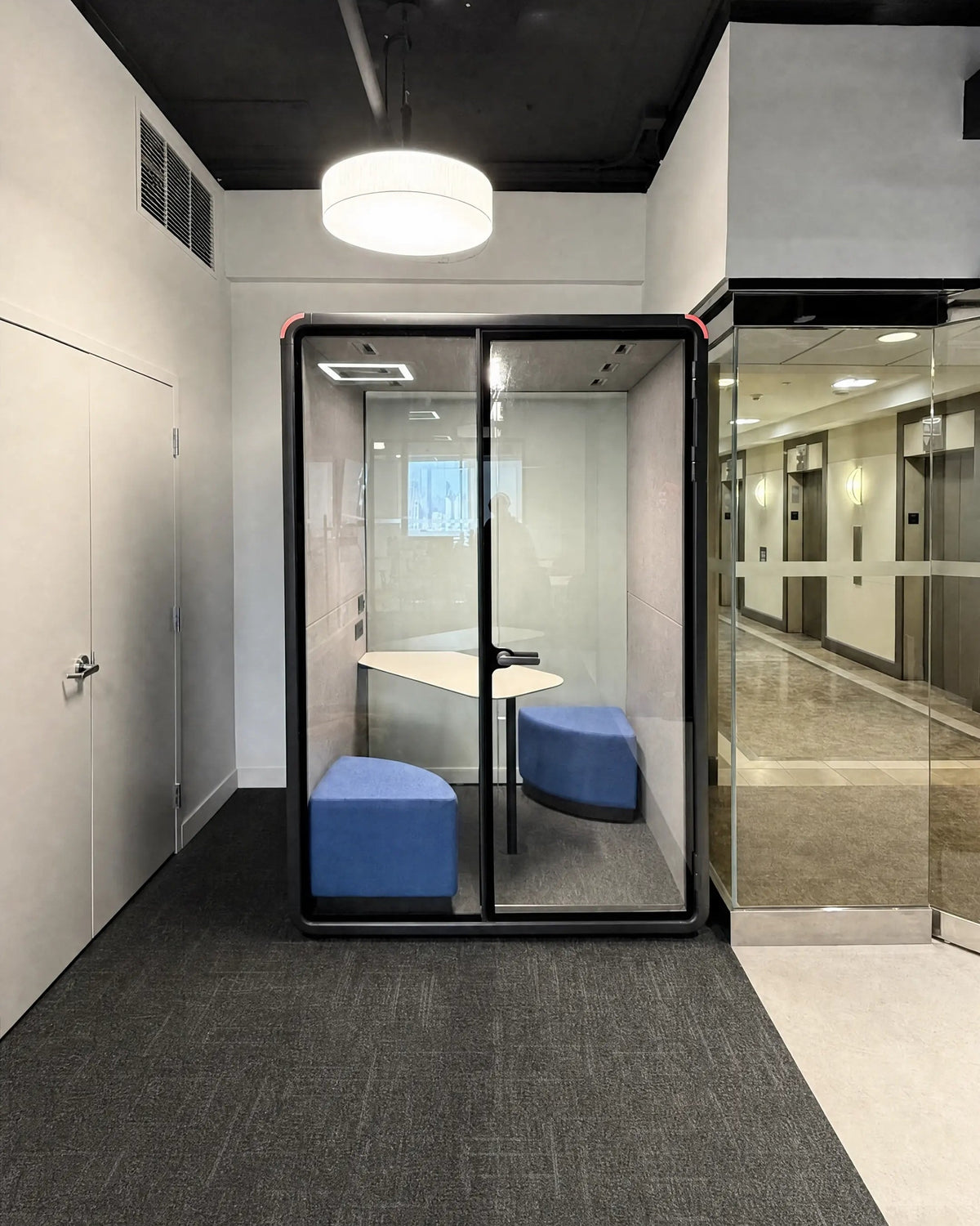 Comfort Work Booth