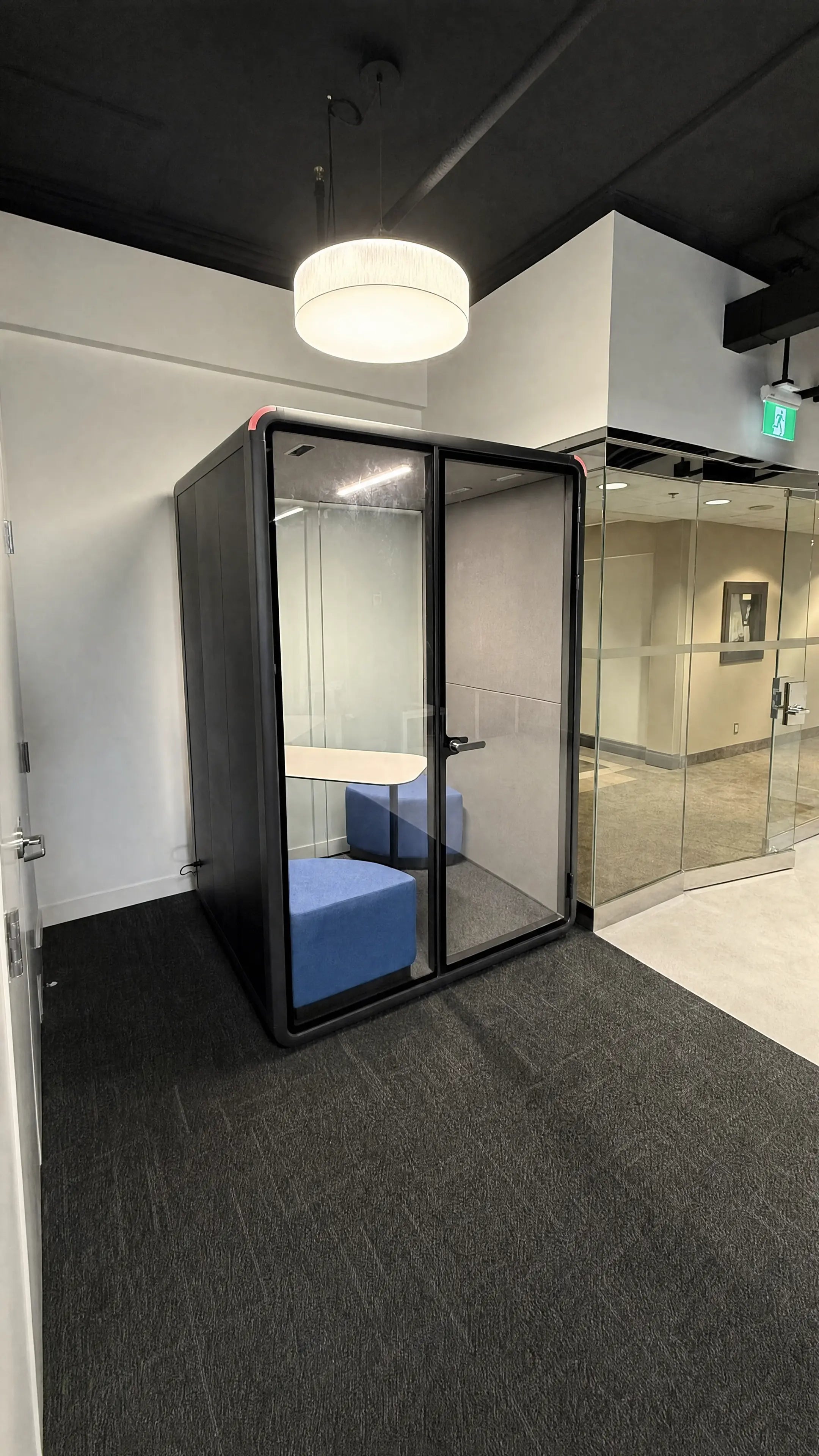Comfort Work Booth