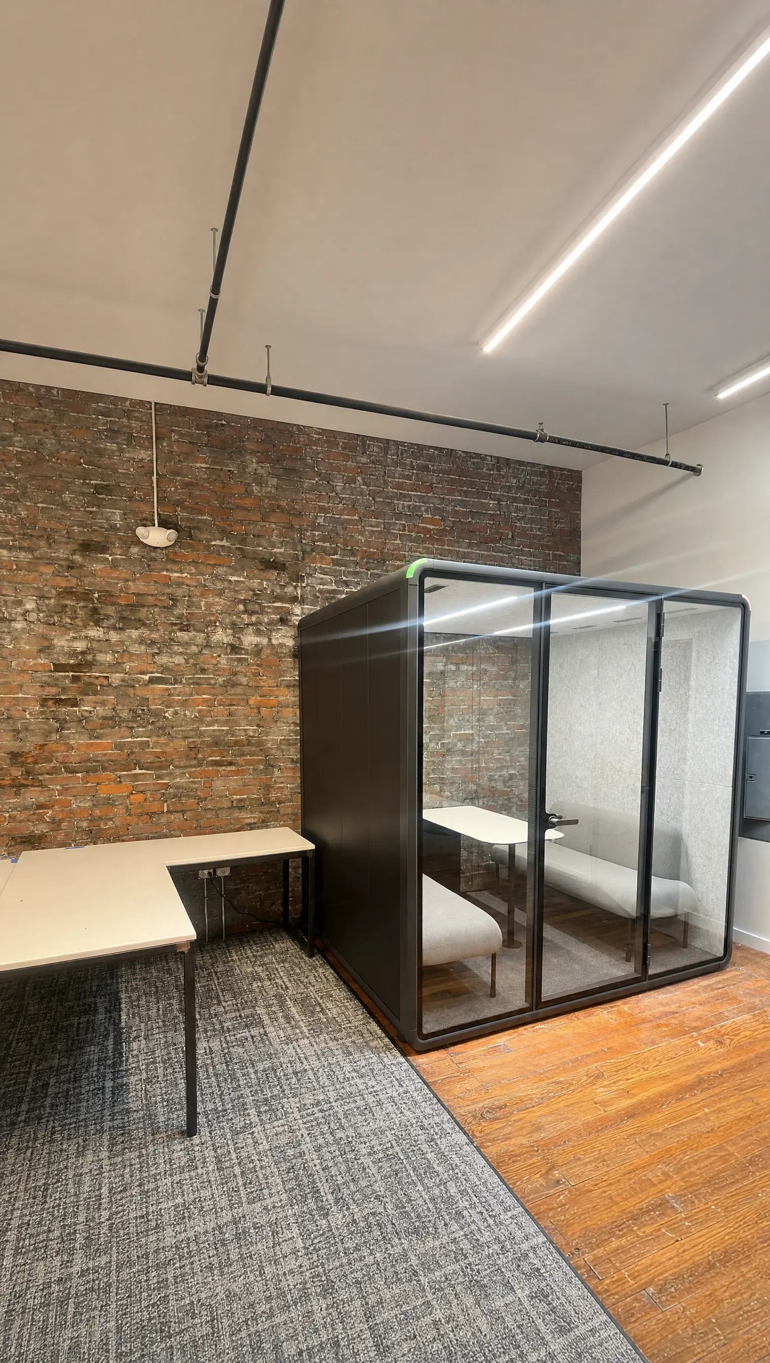 Collaborative Work Booth
